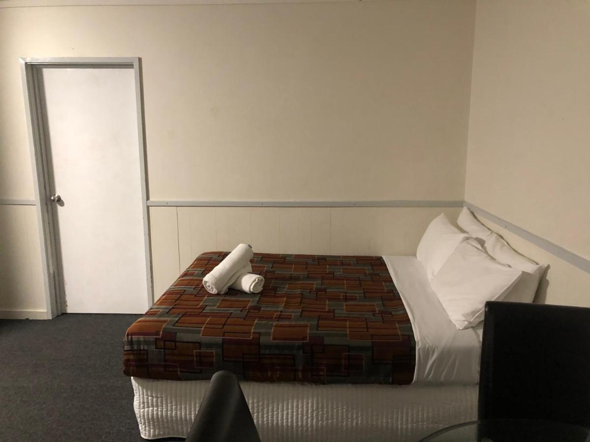 Parkside Inn Motel Melbourne Buitenkant foto