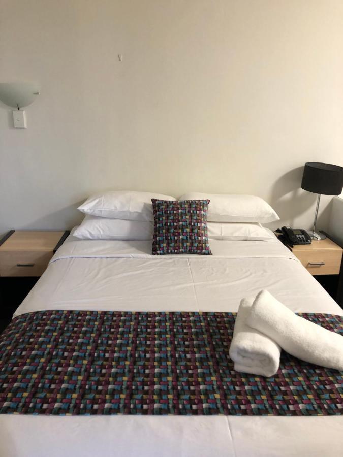 Parkside Inn Motel Melbourne Buitenkant foto