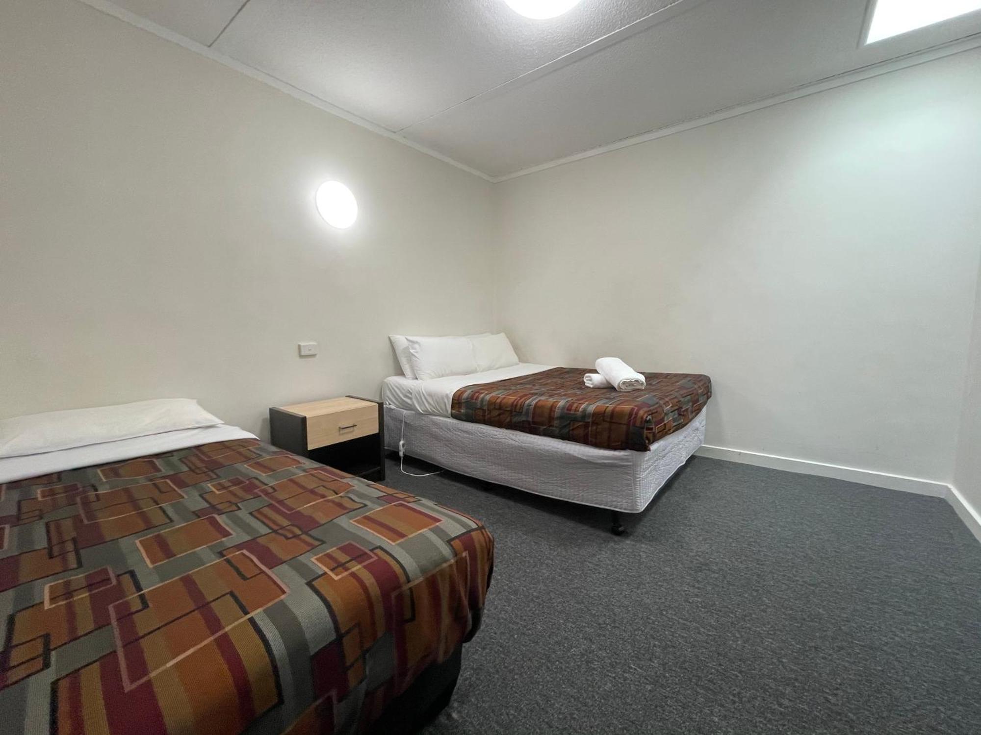 Parkside Inn Motel Melbourne Buitenkant foto