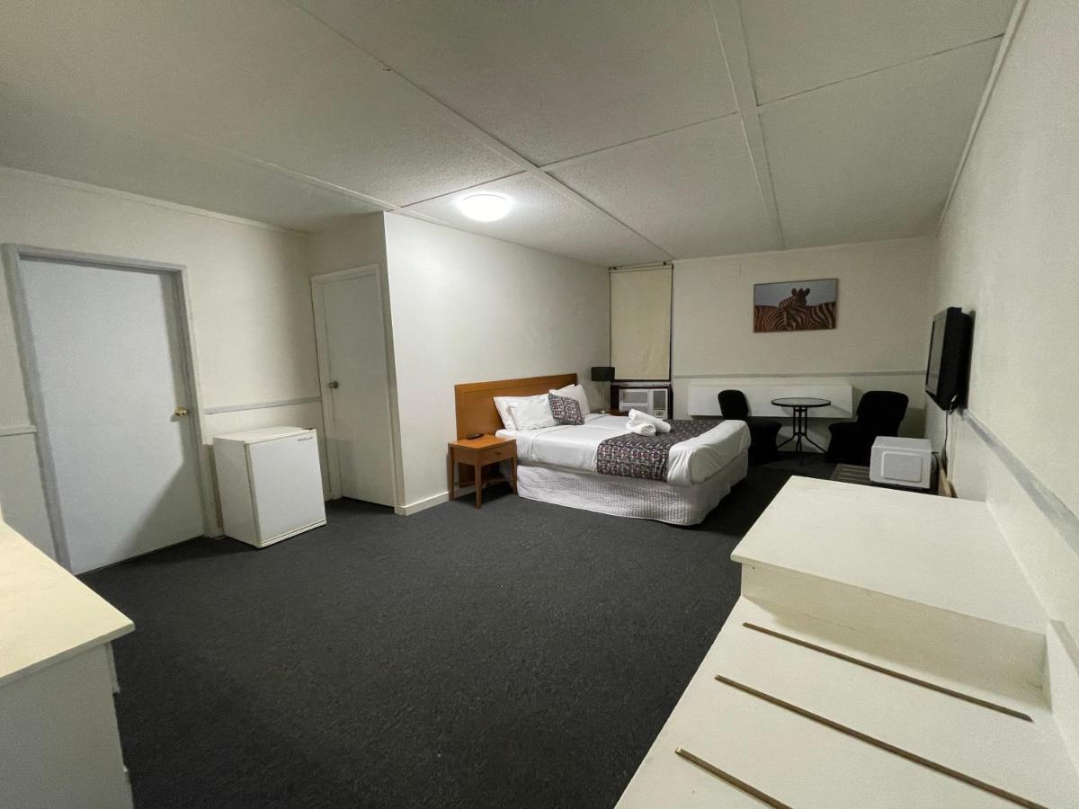 Parkside Inn Motel Melbourne Buitenkant foto