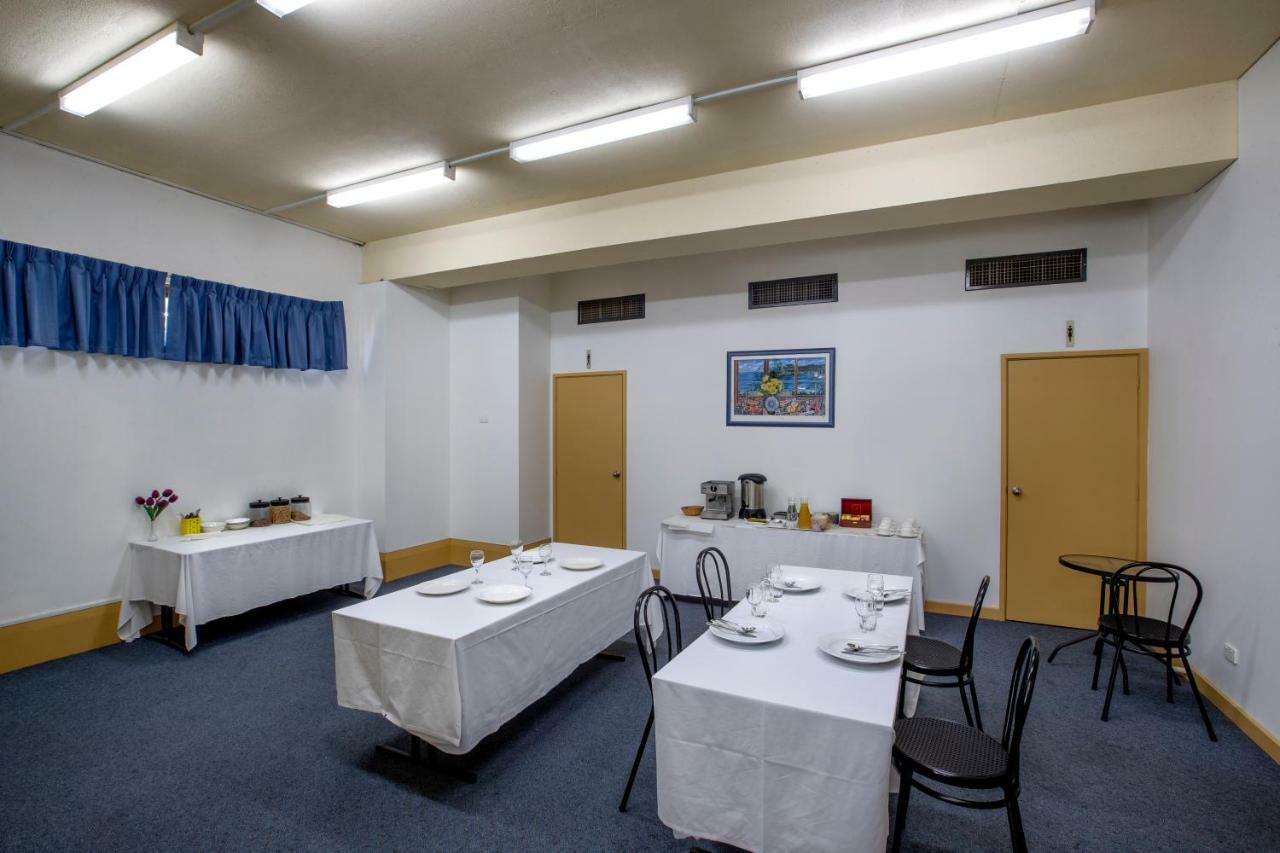 Parkside Inn Motel Melbourne Buitenkant foto