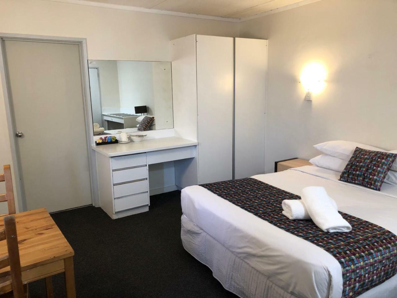 Parkside Inn Motel Melbourne Buitenkant foto