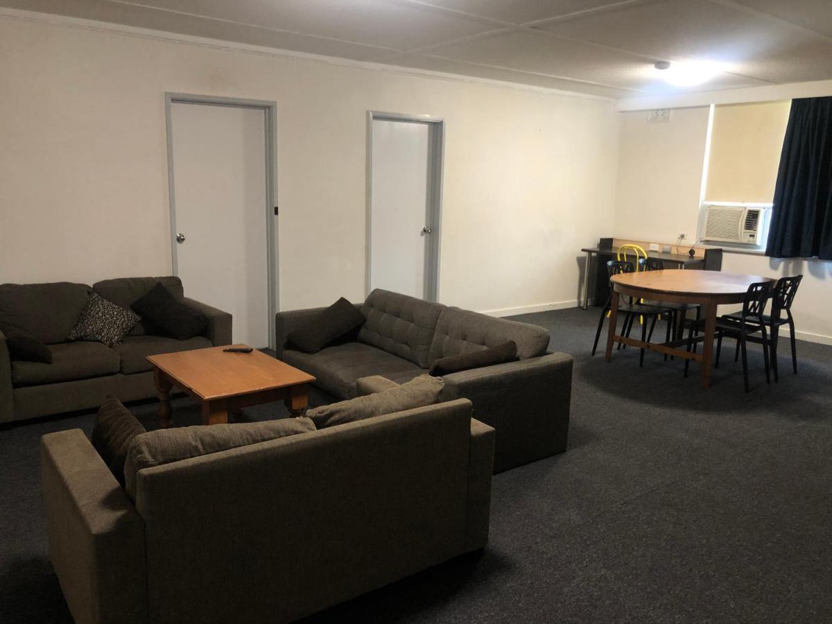 Parkside Inn Motel Melbourne Buitenkant foto